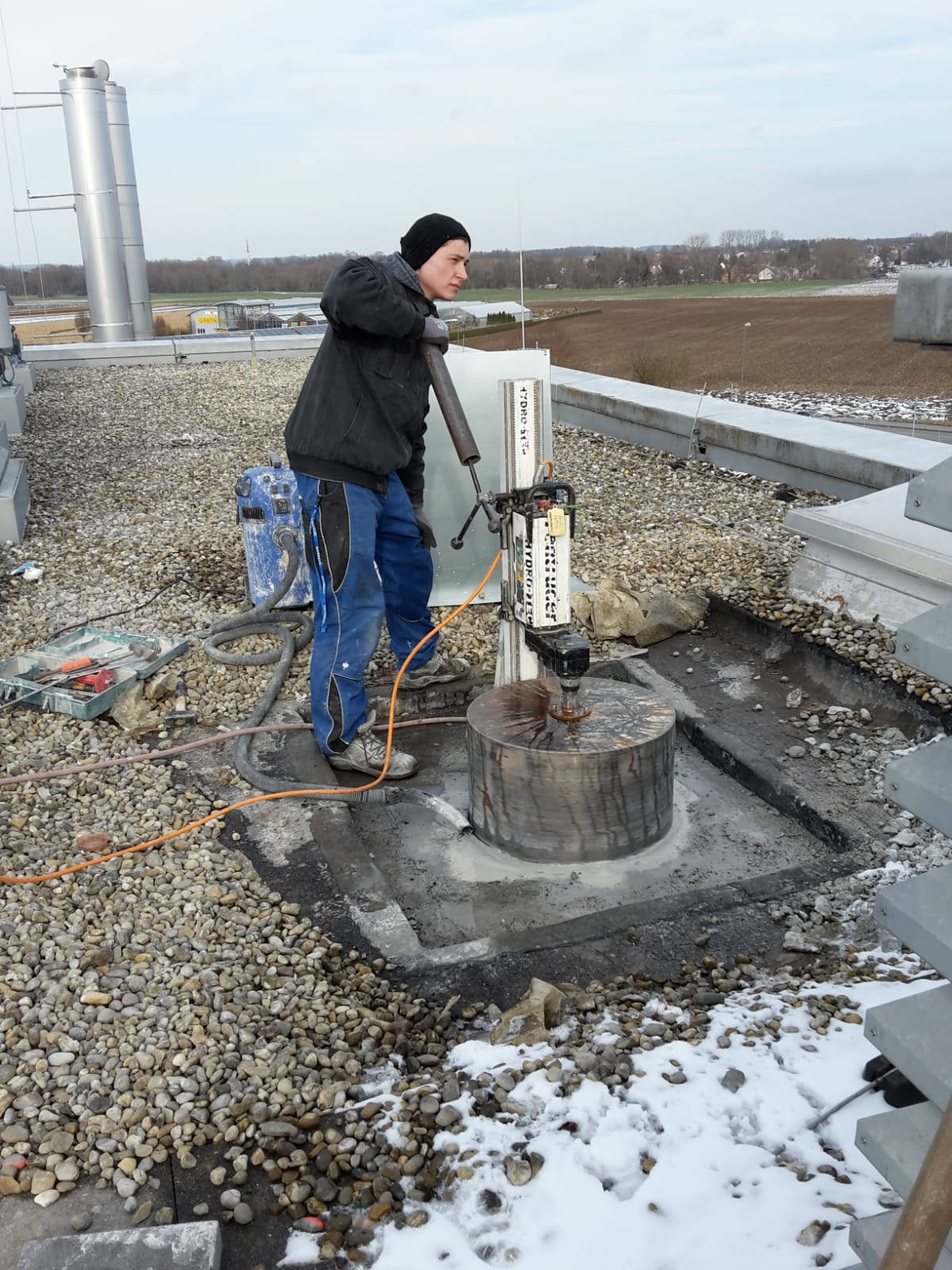 Kernbohrung durch Betondecke – MÄK Bohr München